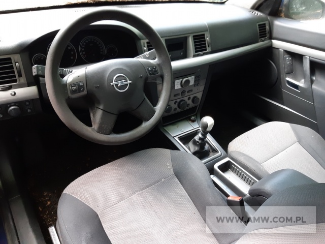 Samochód osobowy OPEL VECTRA II 1.8 